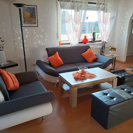 Haus Heidrun Apartamento Dolgesheim Exterior foto