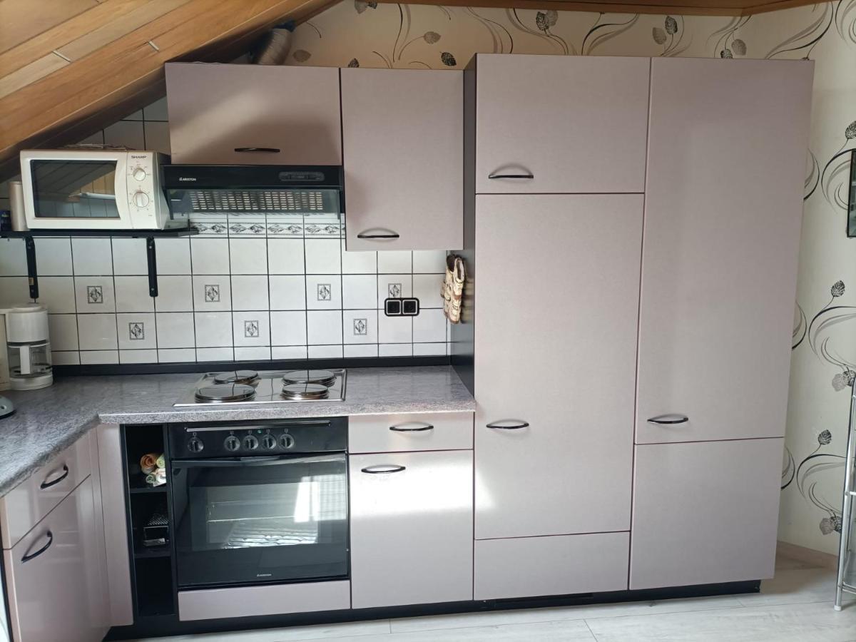 Haus Heidrun Apartamento Dolgesheim Exterior foto